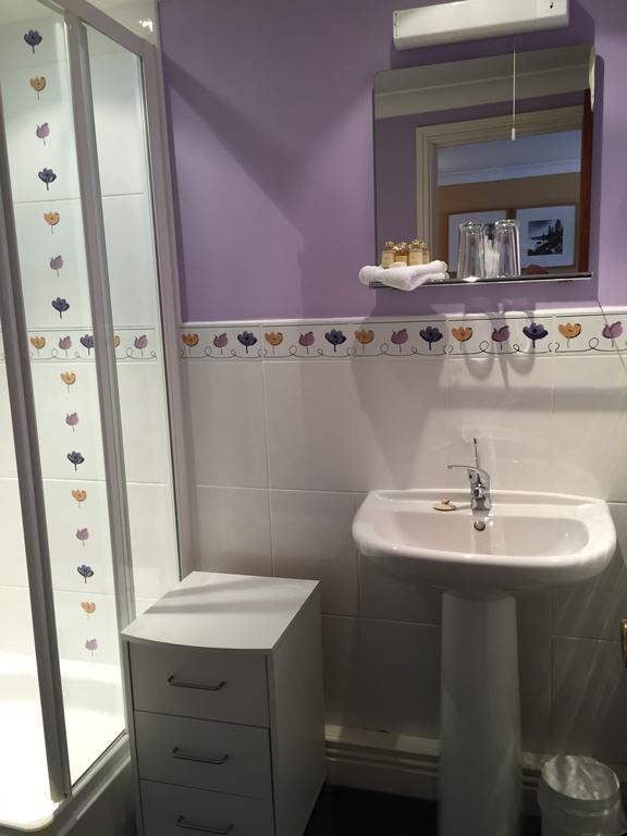 קוקרמאות' Rose Cottage Guest House חדר תמונה